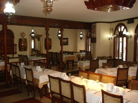 Mangal Fasl Restaurant